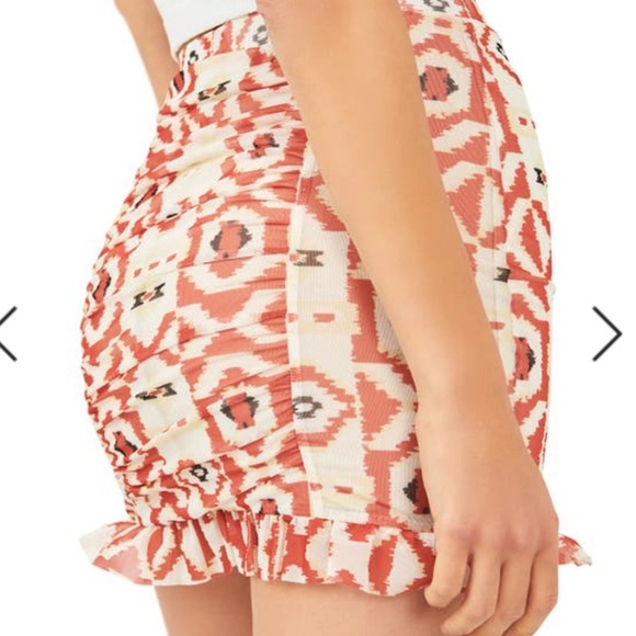 FREE PEOPLE Romi Ruched Geometric Mini Skirt Size XS - Picture 3 of 10